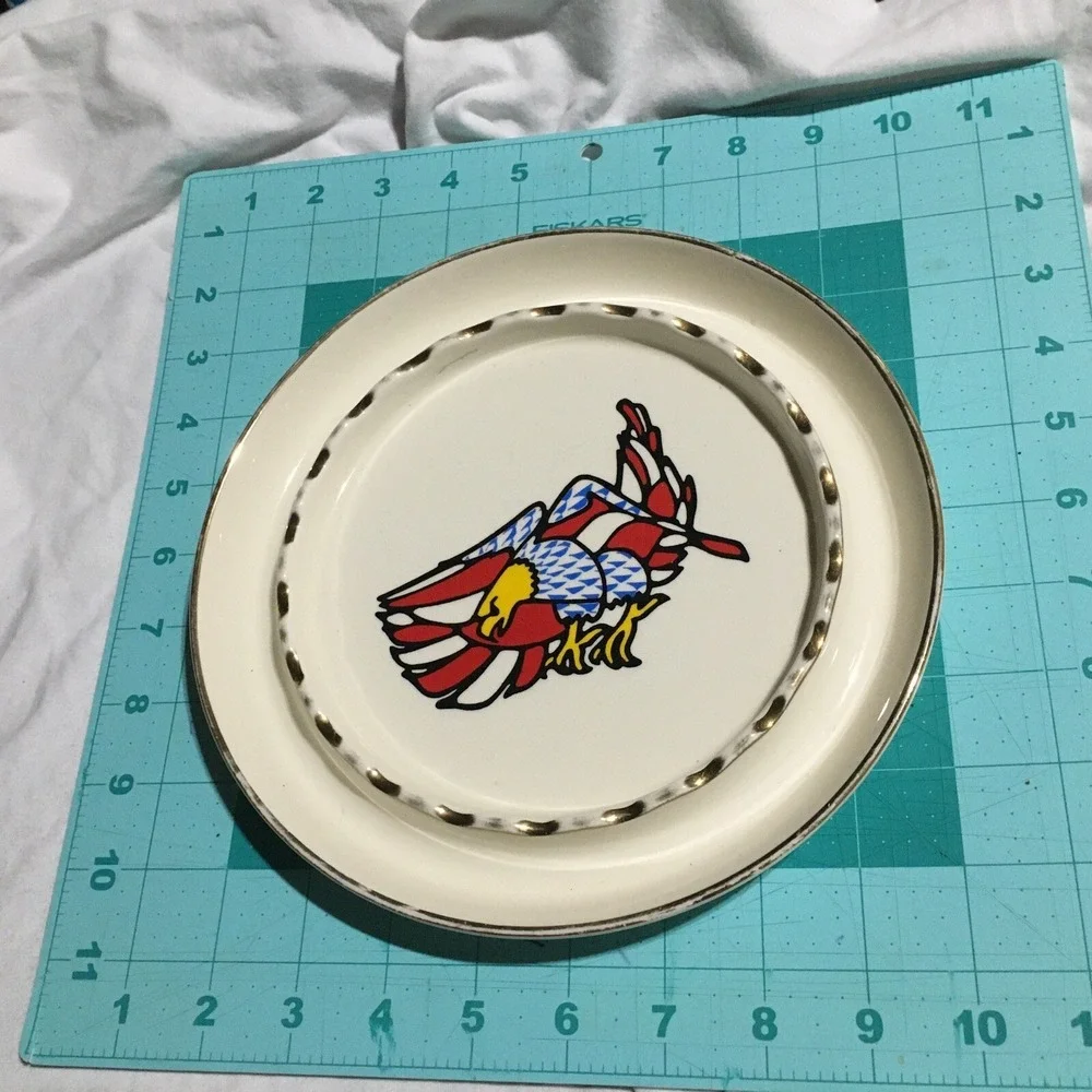 American Eagle, Flag,Patriotic,Americana Ceramic Ashtray Vintage Read Descr